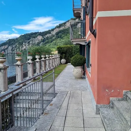 Vakantiehuis Roberta Mandello del Lario