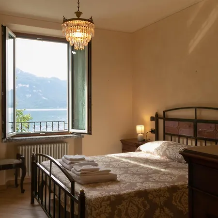 Roberta * Mandello del Lario