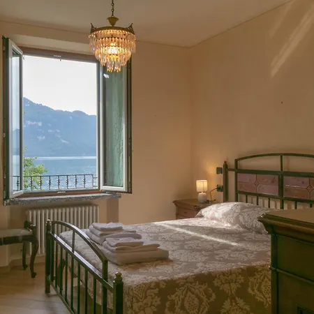 Roberta * Mandello del Lario